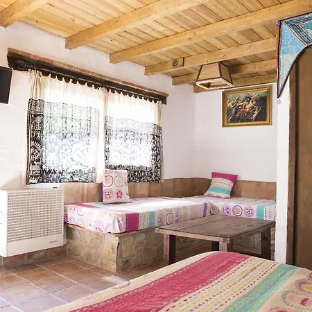 El Refugio De Alamut 2*